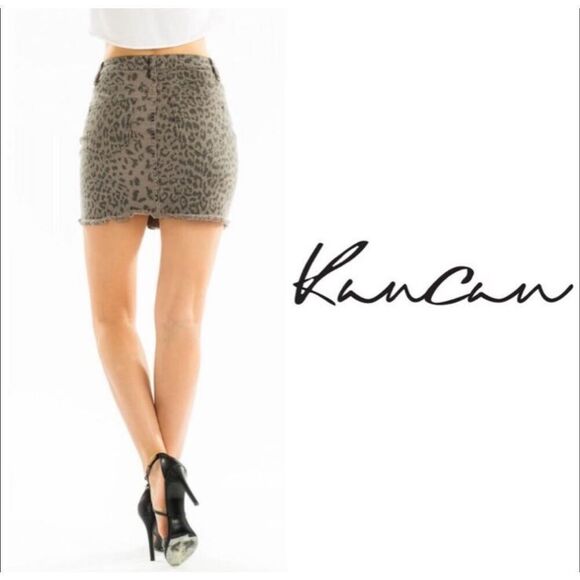 KanCan Women's Gray Leopard Print Denim Mini Skirt Size Medium - Picture 1 of 10